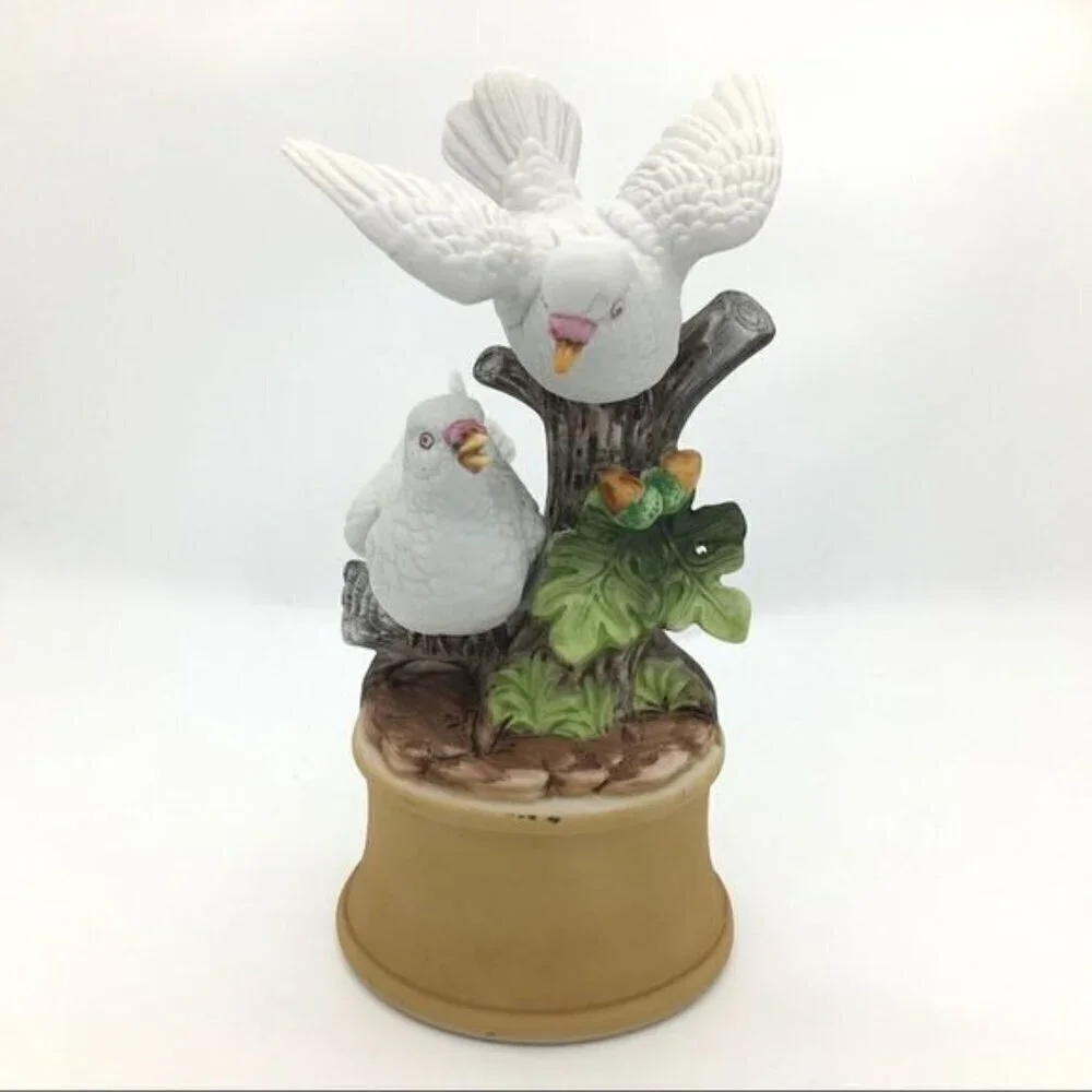 Vintage Shafford Porcelain Love Doves Musical Box Figurine